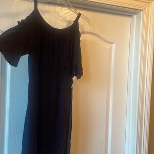 Blue fitted dress with cutouts on sleeve